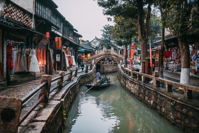 毁灭战士4